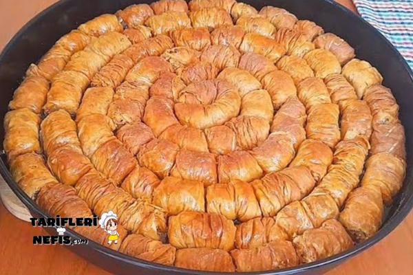 Çıtır Çıtır Tam Tutan Burgu Baklava Tarifi