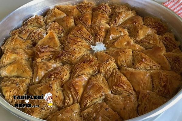 En Kolay En Çıtır Baklava Tarifi