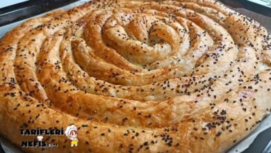 Ispanaklı Kıymalı El Açması Börek Tarifi