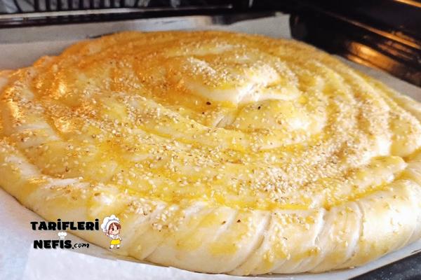 Kat Kat Kaşarlı Çörek Tarifi