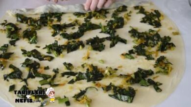 Kolay El Açması Ispanaklı Börek Yapımı