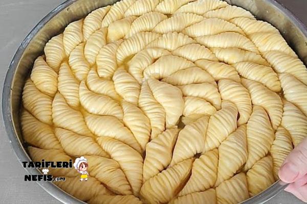 Yalancı Baklava Tatlısı (videolu)